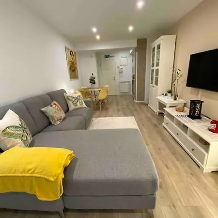 A 100metros De La Playa De San Lorenzo Apartmán