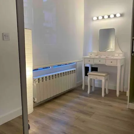 A 100metros De La Playa De San Lorenzo Apartmán