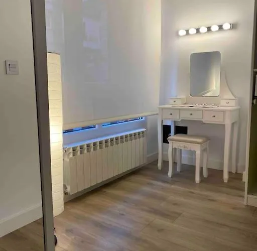 A 100metros De La Playa De San Lorenzo דירה